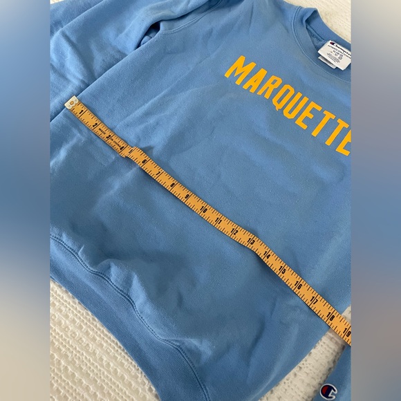 Marquette Crewneck - Picture 3 of 7